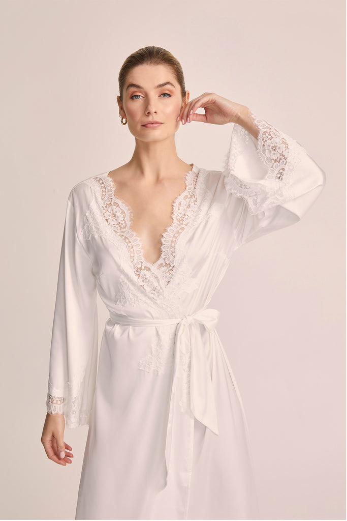 Sian Long Robe White | Homebodii