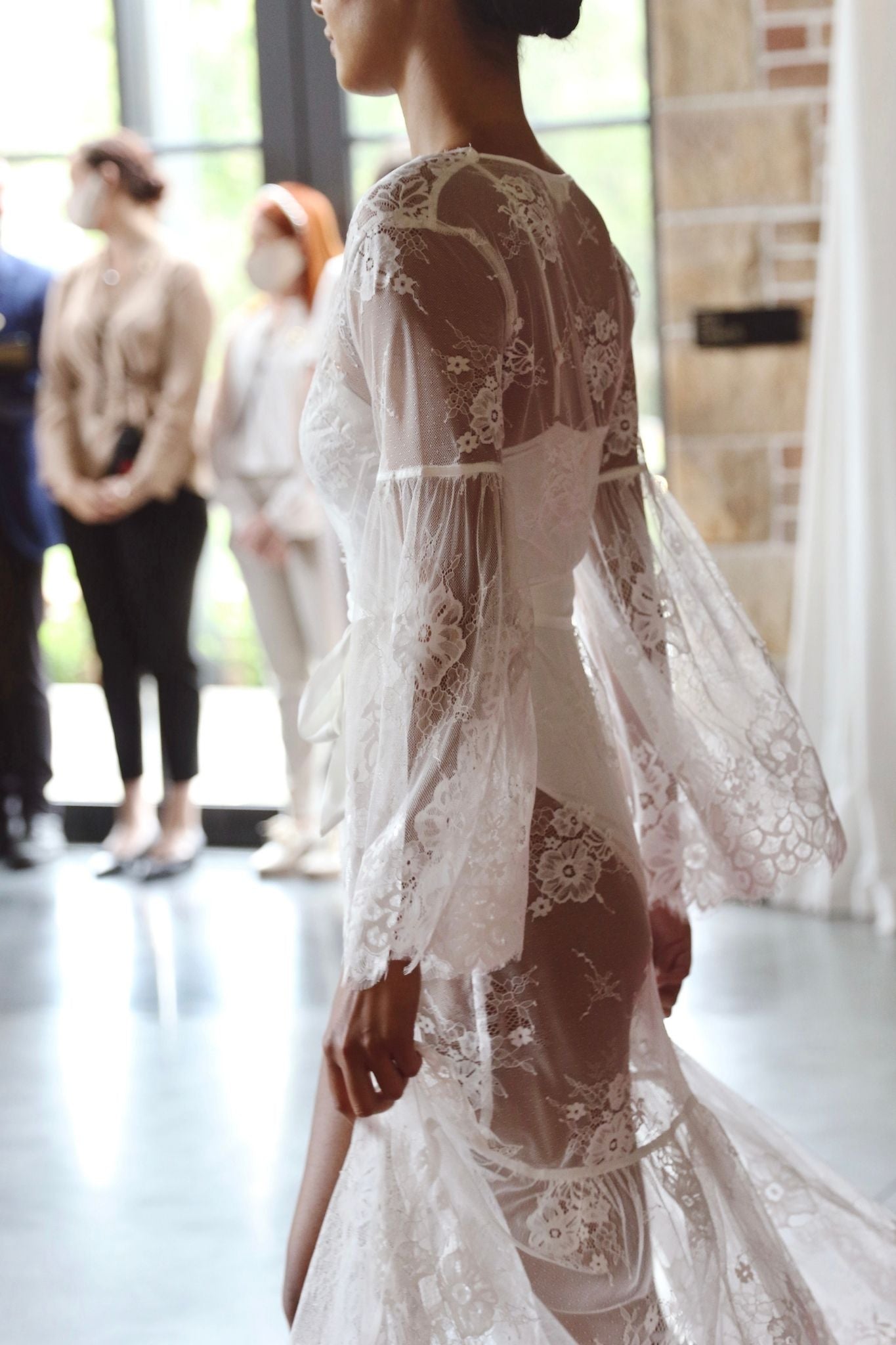 Long lace wedding robe best sale